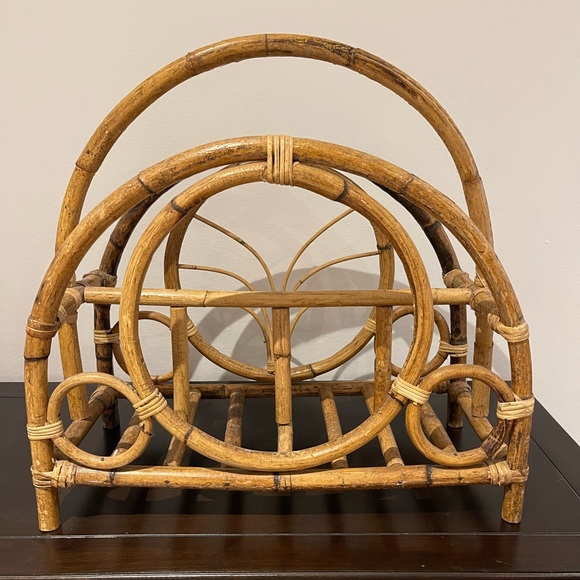 ✨SOLD✨ Vintage 1960’s Boho Style Magazine Holder/Rack - Picture 2 of 4